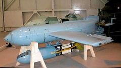 Un misil Henschel 293 como elque hundi� a la HMS Egret.