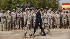 El presidente del Gobierno, Pedro S�nchez, en Mali durante una visita al contingente militar espa�ol desplegado en ese pa�s de �frica Occidental. 