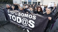 <span lang= gl >En imaxe de arquivo, concentraci�n promovida polas familias do CEIP Pluriling�e de Covas, de Viveiro, que no curso actual reclamaron durante varios meses un aumento da dotaci�n de profesorado especialista</span>