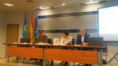 Presentaci�n del informe de Gimena Llamedo (Agencia Asturiana de Cooperaci�n al Desarrollo), Carlos Mediano (Medicosmundi Asturias) y Nieves Casta�o (M�dicos del Mundo Asturias)