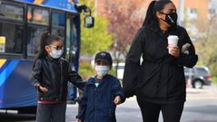 Dos ni�os en el barrio neoyorkino de Queens