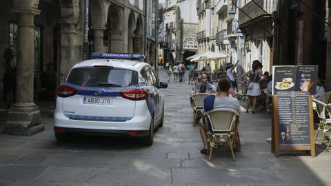 Una patrulla de la policía local