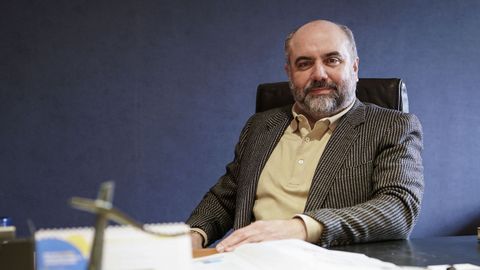 David Mart�nez dirige un colectivo que aglutina a cerca de 10.000 firmas ourensanas