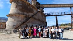 Visita delegacin europea a la antigua fbrica de cal de Cedie en O Barco.