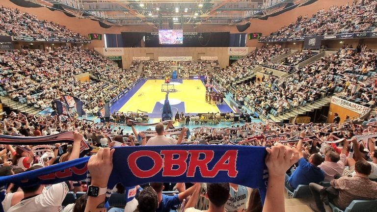La afici�n del Obradoiro ha respaldado la campa�a de pr�stamos participativos