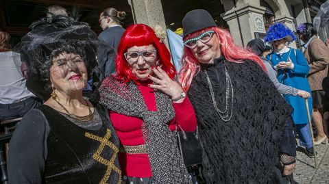 Entierro de la Cunca en Praia Xard�n (Boiro)