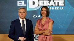 Los periodistas Ana Pastor y Vicente Vall�s, presentadores del debate entre candidatos