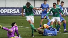 Partido entre el Ourense y el Racing