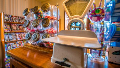 Cai Milio, el bar-tienda de Oviñana