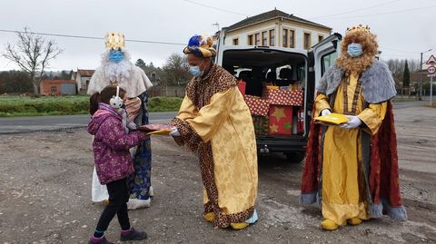 Los Reyes Magos pasaron por diferentes parroquias del municipio de Sober
