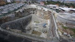 Durante la excavaci�n del terreno para la torre polivalente, el primer edificio del Novo Chuac, se han extra�do 42.000 metros c�bicos de material, en su mayor�a roca