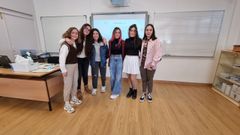 Las seis alumnas del IES A Xunqueira II de Pontevedra que defendieron este lunes sus proyectos de investigaci�n Stembach