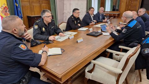 Reuni�n de coordinaci�n en la Subdelegaci�n del Gobierno del dispositivo de seguridad para el partido D�por-M�laga