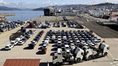 Imagen de archivo de la terminal de carga rodada en Bouzas, en cuya explanada el a�o pasado se gestionaron 661.448 movimientos de veh�culos.