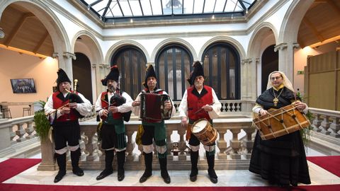 Entrega dos premios Cidade de Pontevedra a Fernando Pintos e Polo Correo do Vento