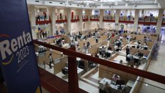 Vista de la sala de atenci�n presencial de la declaraci�n de la renta�de la Agencia Tributaria en Madrid