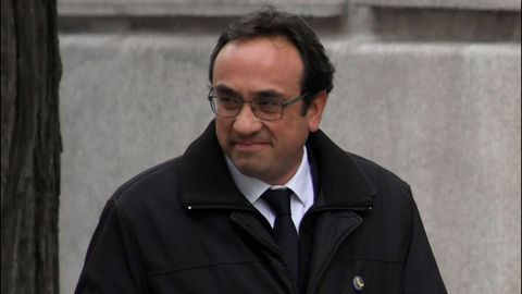 4. JOSEP RULL. Exconseller de Territorio y Sostenibilidad: 16 a�os de prisi�n por rebeli�n y malversaci�n y otros 16 a�os de inhabilitaci�n absoluta. La Abogac�a del Estado solicita 11 a�os y medio de prisi�n por sedici�n y malversaci�n.