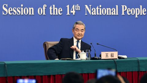 El ministro de Exteriores chino, Wang Yi, durante la rueda de prensa tras la sesi�n anual de la Asamblea Nacional Popular.