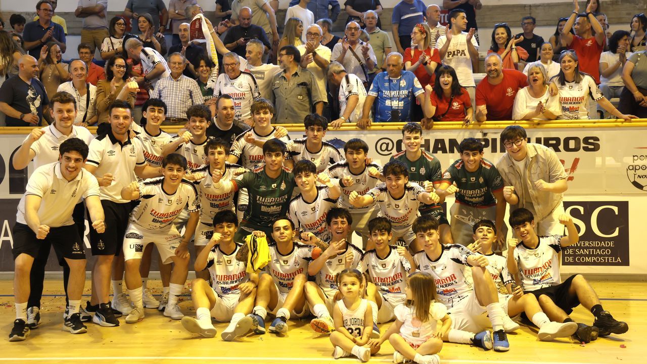 El Noia Portus Apostoli juvenil hace historia al revalidar el título en División de Honor