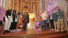 El alcalde, Fern�ndez Lores, present� la programaci�n �H�bridas en santa Clara� acompa�ado de alguno de los artistas que participar�n