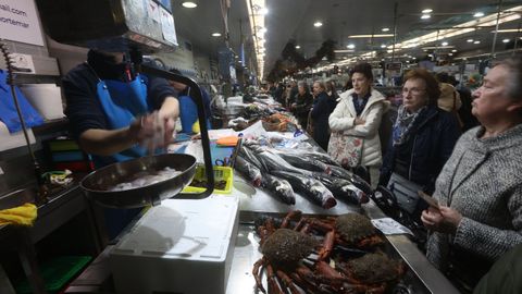 Mercado de plaza de Lugo en vspera de Nochevieja