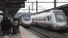 Trenes en la estacin de Santiago