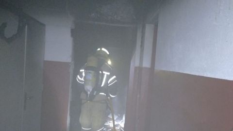 Bomberos de Barreiros intervinieron a principios de enero en el incendio que afect� a los vestuarios del pabell�n trabadense