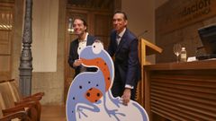 El profesor y mago Xuxo Ruiz y el director general de AFundaci�n, Pedro Otero, presentaron el plan