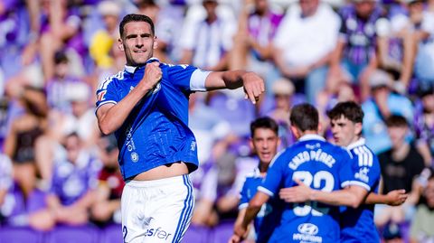 Dani Calvo celebra su gol al Valladolid