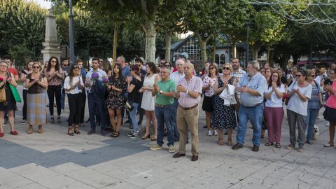 Carballo. Concentraci�n convocada por el Circulo Feminista