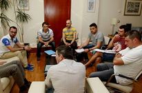 Representantes sindicales de Celsa reclamaron ayer el apoyo del ejecutivo carball�s. 