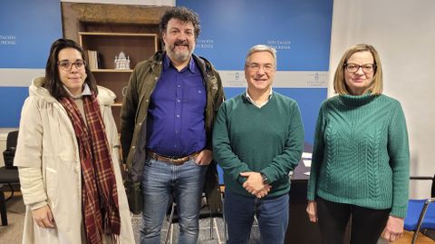 ngeles Vispo, Jacobo Arias, Luis Menor y Mara del Carmen Gonzlez durante su reunin en Valdeorras.