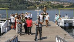 Procesi&oacute;n fluvial en Castrelo de Mi&ntilde;o