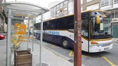 El domingo, unas 15 personas no pudieron subir al autob�s en Fene por falta de plazas