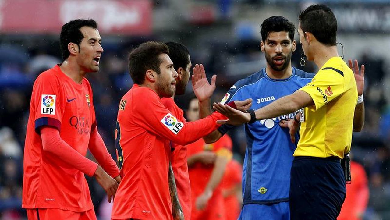 El Barcelona cae en el cerrojazo del Getafe y se aleja del Real Madrid