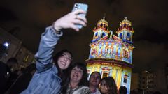 Espectacular ceremonia para abrir la Bienal