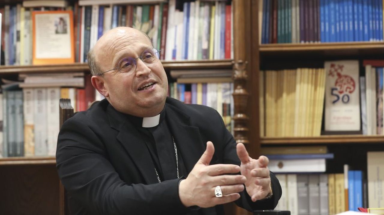 El arzobispo de Santiago asiste a la misa de inicio del pontificado del ...