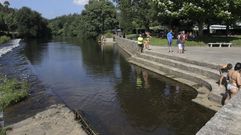 Playa fluvial de Tapia-Ames cerrada por contaminaci�n