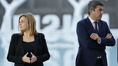 La delegada del Goberno en la comunidad valenciana, Pilar Bernabé, y el presidente de la Generalitat valenciana, Carlos Mazón