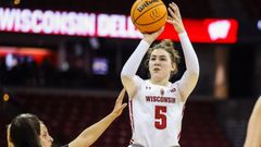 Julie Pospisilova llega procedente de Wisconsin.