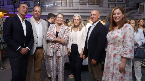 Javier Permuy (banca corporativa), Jorge Gómez Quiza (banca de patrimonios), Guadalupe Hernández (directora territorial), Eva Castro (directora de patrimonios), Javier Lebrón (director de transformación y productividad) y Mar Varela (comunicación), del BBVA.