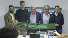 El presidente del Racing Manuel Ansede, en el centro de la imagen, junto al nuevo cuerpo tcnico