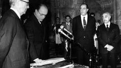 21-1-1982, Albor jura su cargo como presidente ante Garc�a Sabell, Quiroga Su�rez y Antonio Ros�n