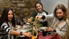 En Golosa (A Corua) ofrecen los domingos un men con calots y otros platos tpicos de una calotada catalana