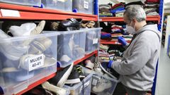 Ropero que la entidad C�ritas tiene en Lugo en una imagen de archivo.