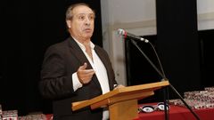 Jos� Garc�a Li�ares, alcalde de Cerceda, que participara hoy en el programa �Cita co Concello�, de Radio Voz Berganti�os.