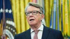 El hasta ahora embajador britnico en Estados Unidos Peter Mandelson, en el despacho oval