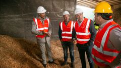 El presidente de la Diputacin de A Corua, Valentn Gonzlez Formoso, visit la sede de Veolia.