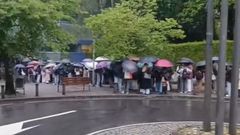 Colas para entrar en la Conchi antes de que abra sus puertas