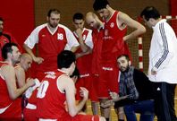 Alberto G�mez da instrucciones en un partido de liga de la pasada temporada en Chantada.